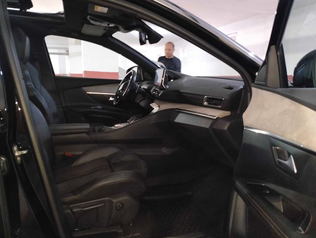 PEUGEOT 3008 2021