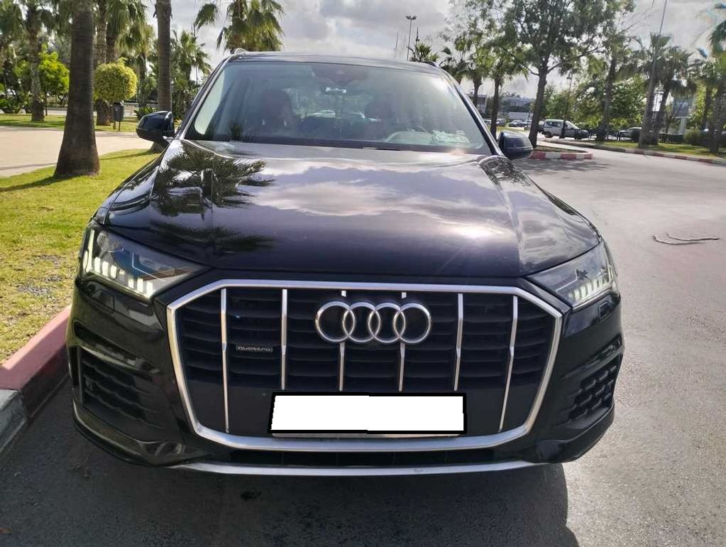 AUDI Q7 2021