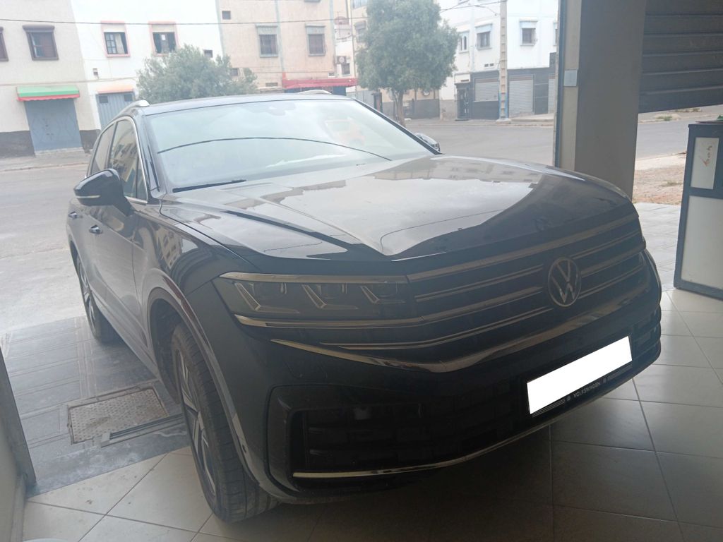 VOLKSWAGEN Touareg 2025
