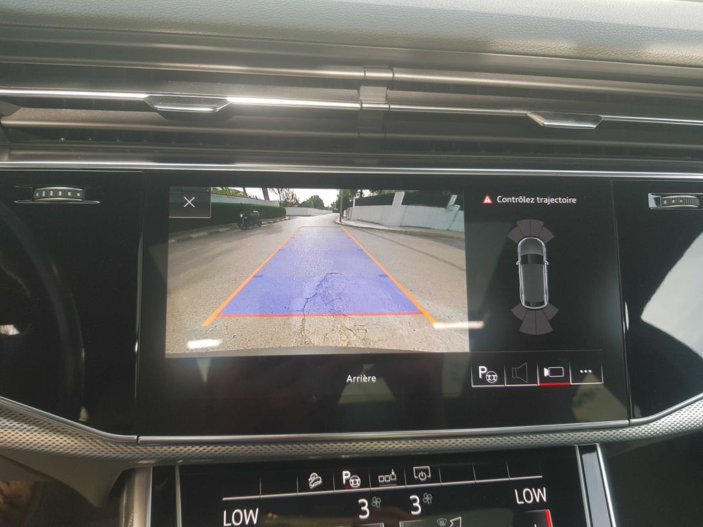 AUDI Q8 2019