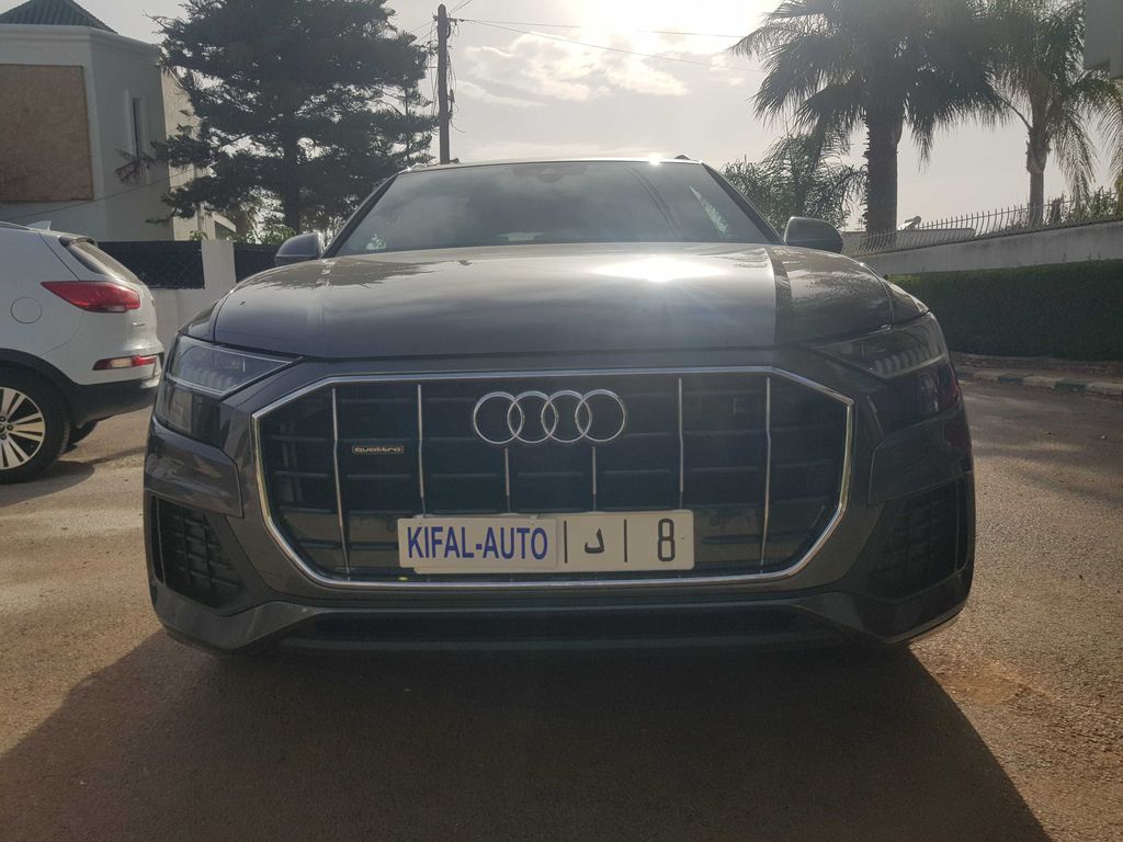 AUDI Q8 2019
