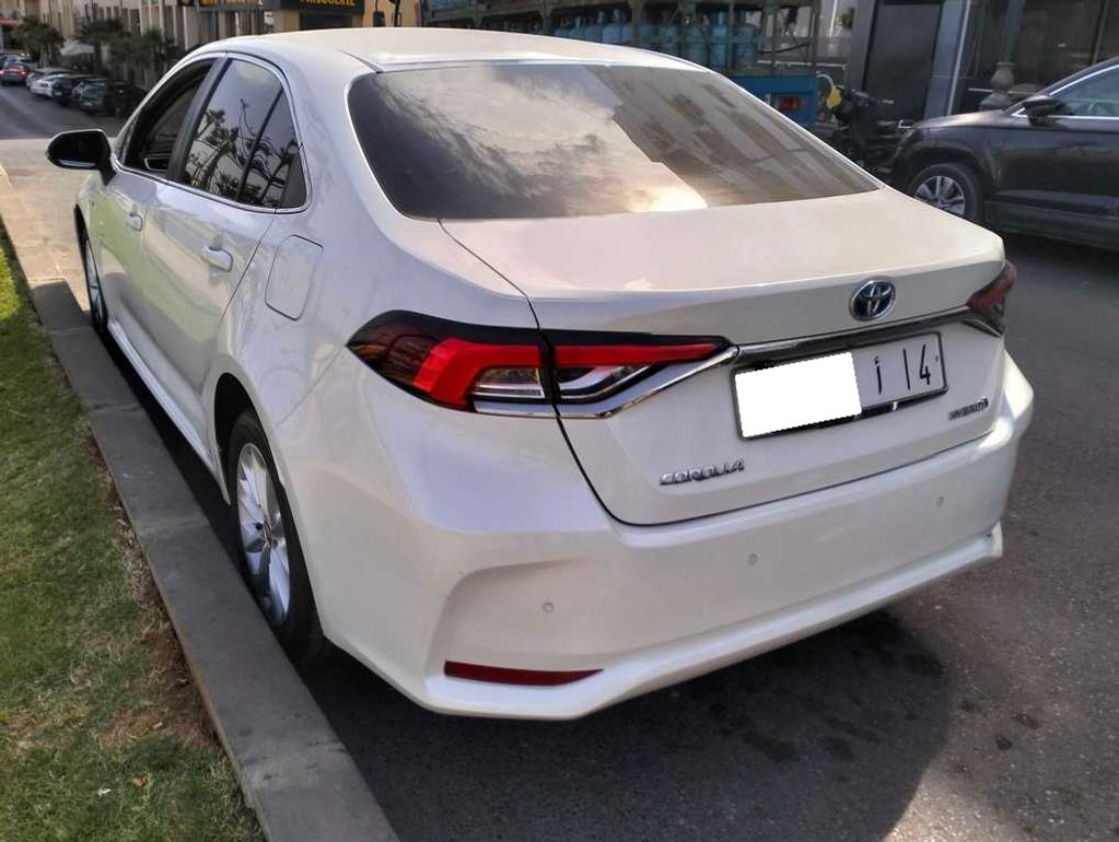 TOYOTA Corolla Prestige 2021