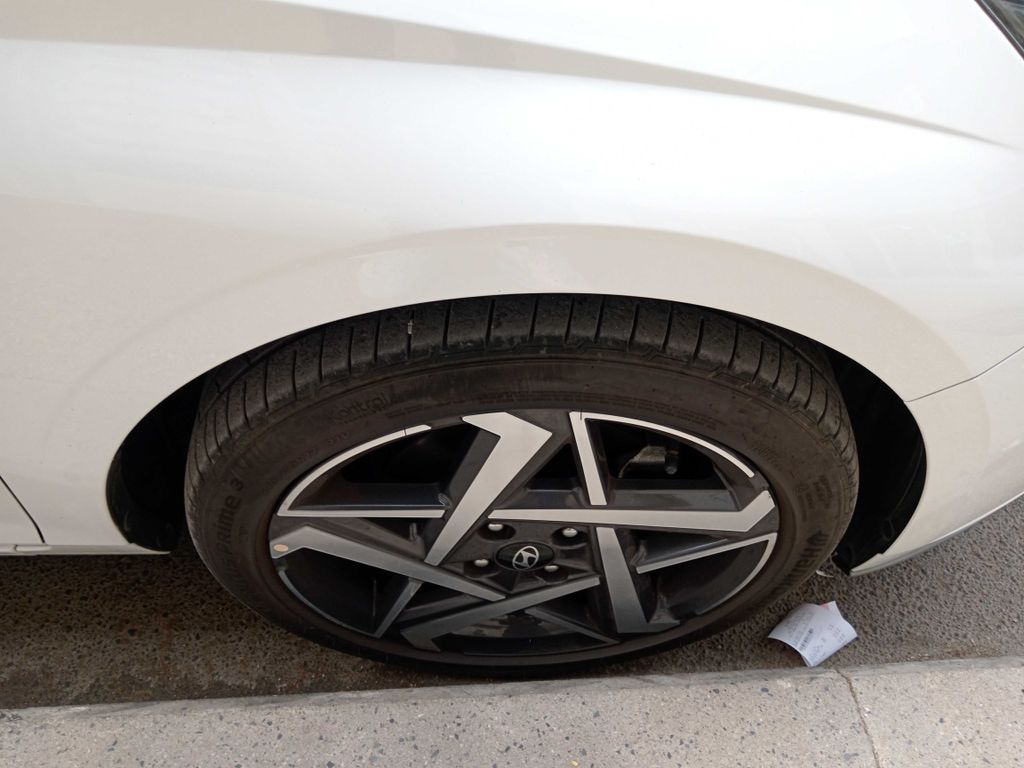 HYUNDAI i20 2025