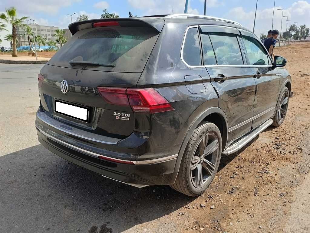 VOLKSWAGEN Tiguan 2016